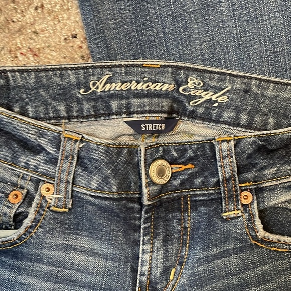 American Eagle Stretch Favorite Boyfriend Bootcut Jean Size 2 Short - Picture 4 of 9